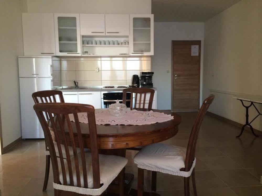 Apartments Bandalo Подстрана Экстерьер фото